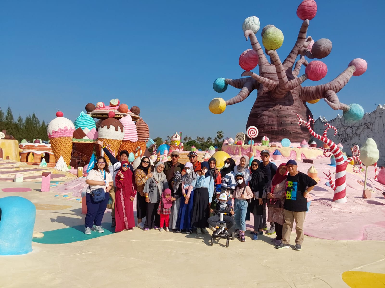 Gallery Astrindo Satrya Kharisma road to Bangkok Pattaya